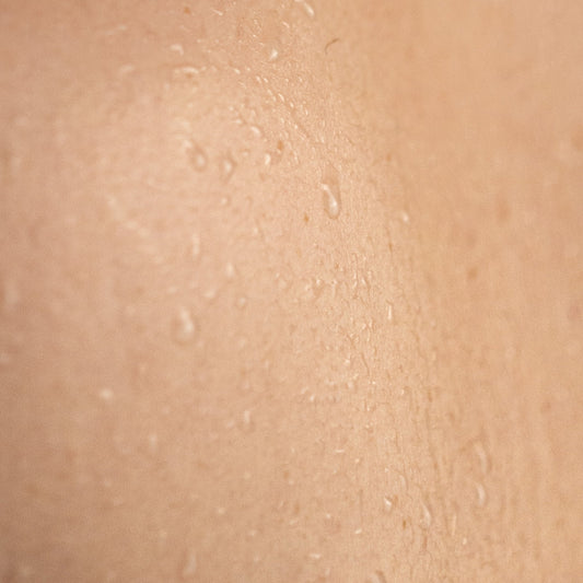 Feit of fabel: nemen vrouwen echt zo’n 2 kg chemicaliën op door het gebruik van huidverzorgingsproducten?